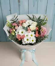 Букет цветов из:  Розы, Лизиантусы и Хризантемы в Курильске