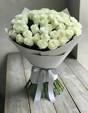 Букет 35 Белых роз в Курильске