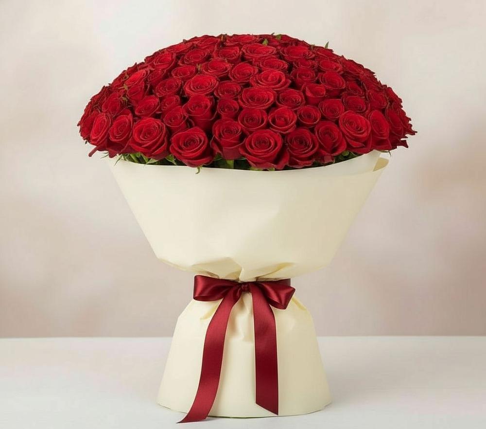 Букет 101 Красная роза Милано в Курильске