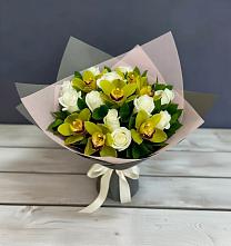 Букет цветов из:  Орхидеи и Розы в Курильске