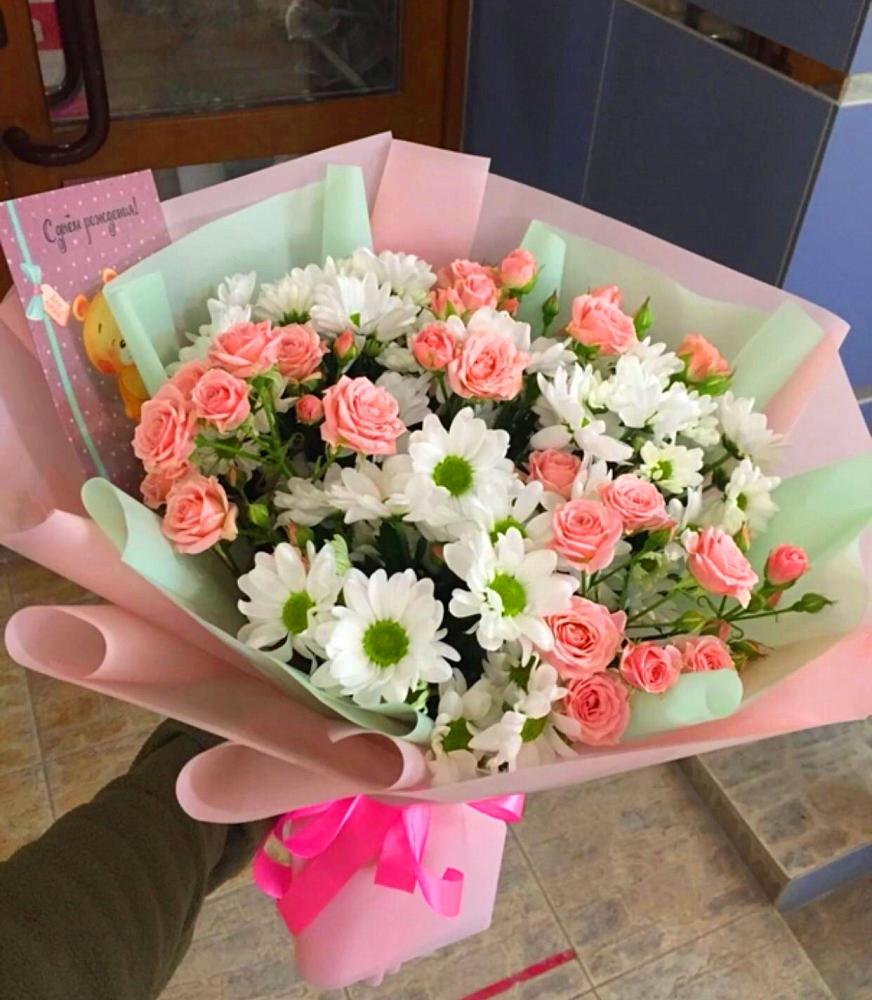 Букет цветов из: Розы и Хризантемы в Курильске