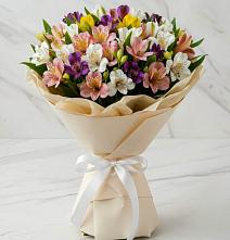 Букет цветов из:  Альстромерии в Курильске