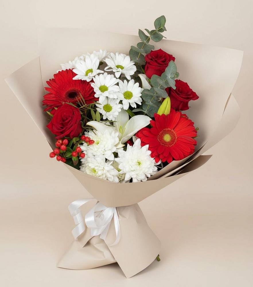 Букет цветов из: Розы, Хризантемы, Герберы и Лилии в Курильске
