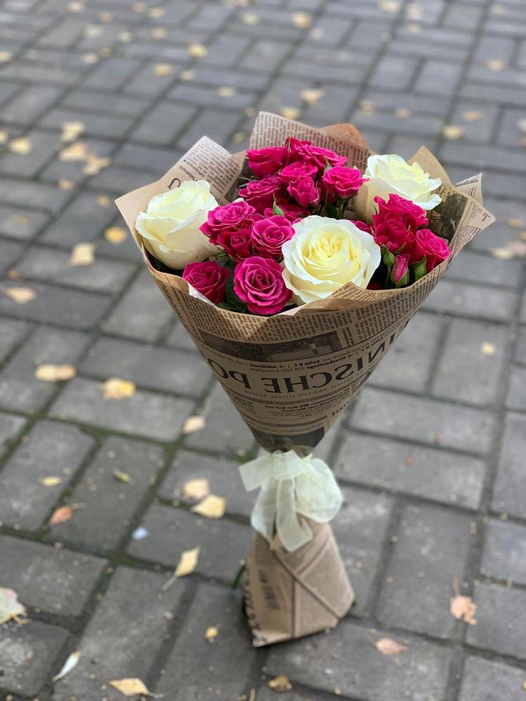 Букет цветов из: Розы в Курильске