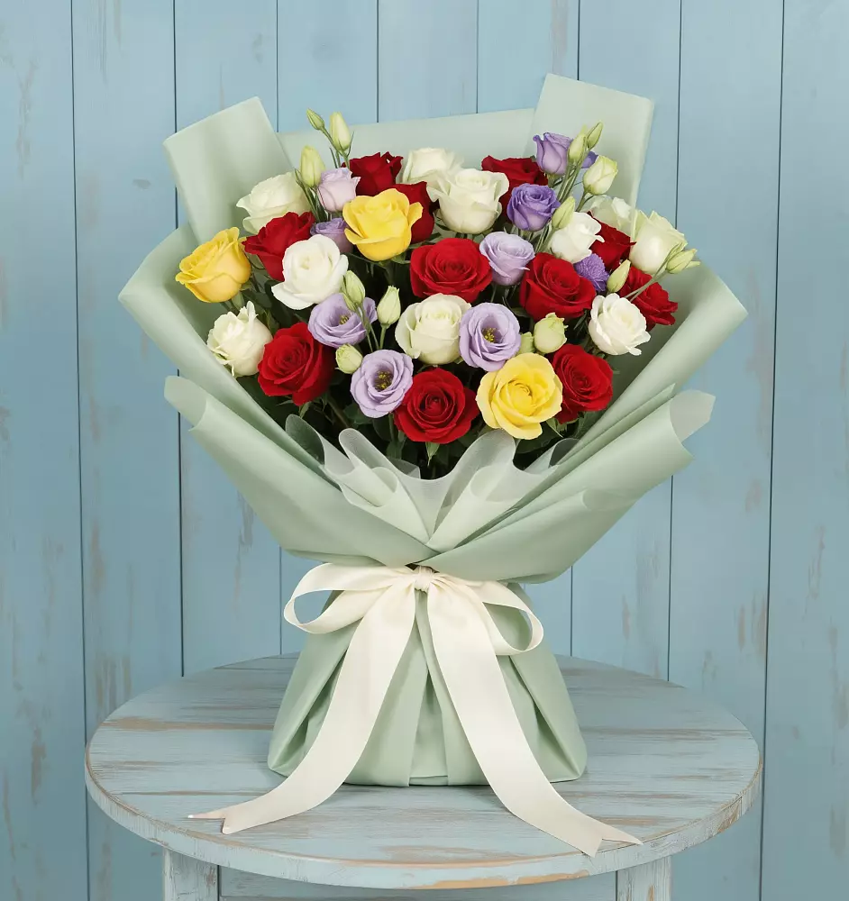 Букет цветов из: Розы в Курильске