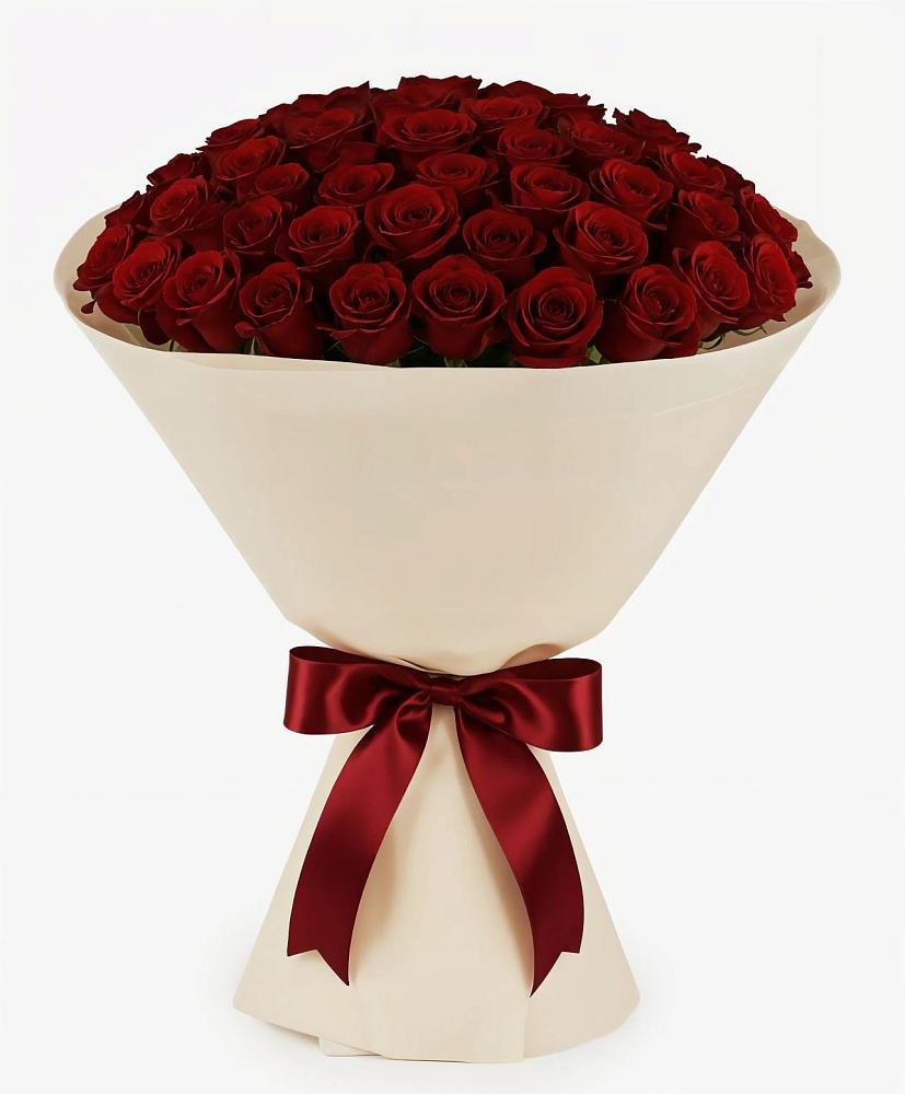 Букет 101 Бордовая роза Блэк Бакарра в Курильске