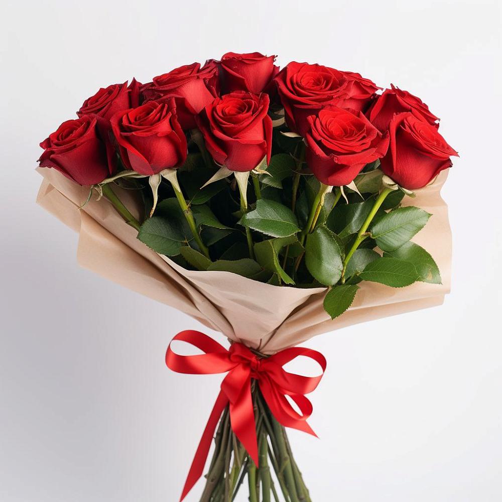 Букет 11 Красных роз Эдлесс Лав в Курильске