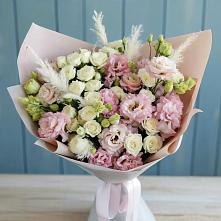 Букет цветов из:  Альстромерии и Розы в Курильске