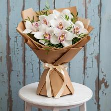 Букет цветов из:  Орхидеи и Розы в Курильске