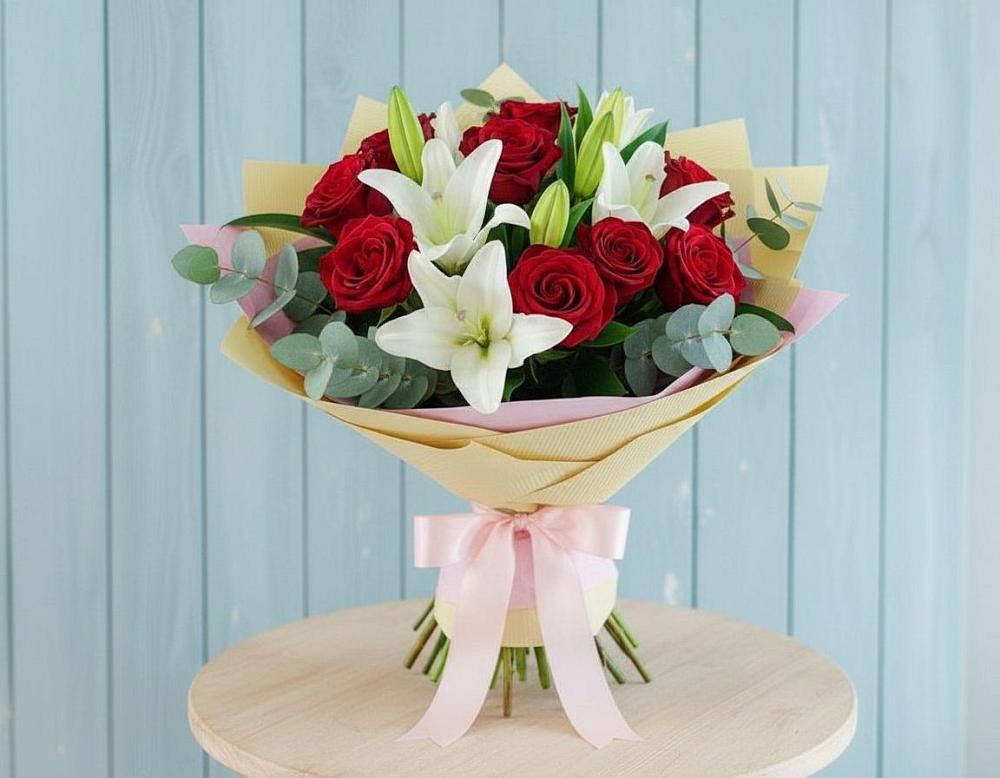 Букет цветов из: Лилии и Розы в Курильске